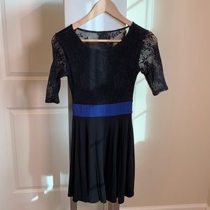 Guess Fit and Flare Lace Illusion Low Back Dress Black/Periwinkle Size XS